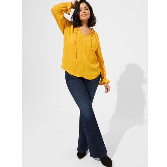 TORRID Gauze Lace-Up Peasant Top SZ  1 - Picture 2 of 7